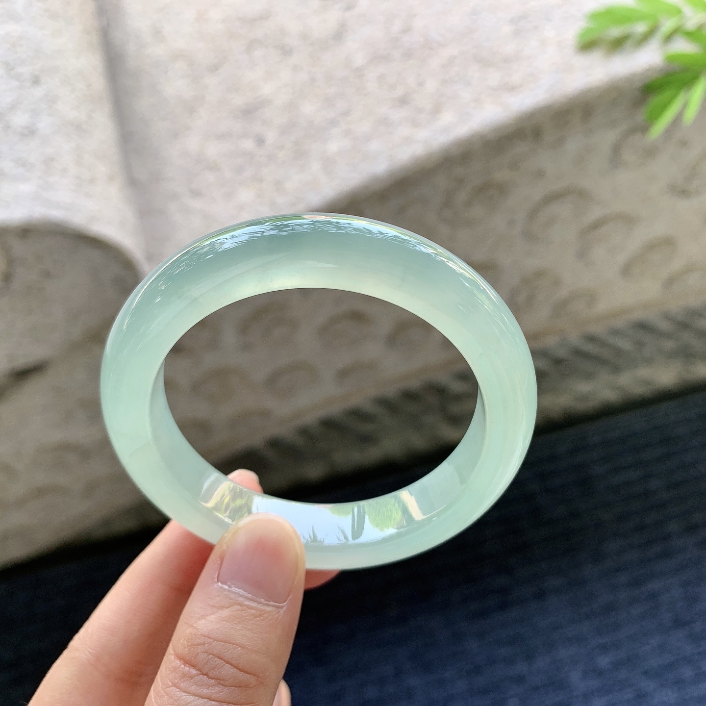 正圈51 52，冰晴绿，清透，水润，种老，细腻，有纹线
