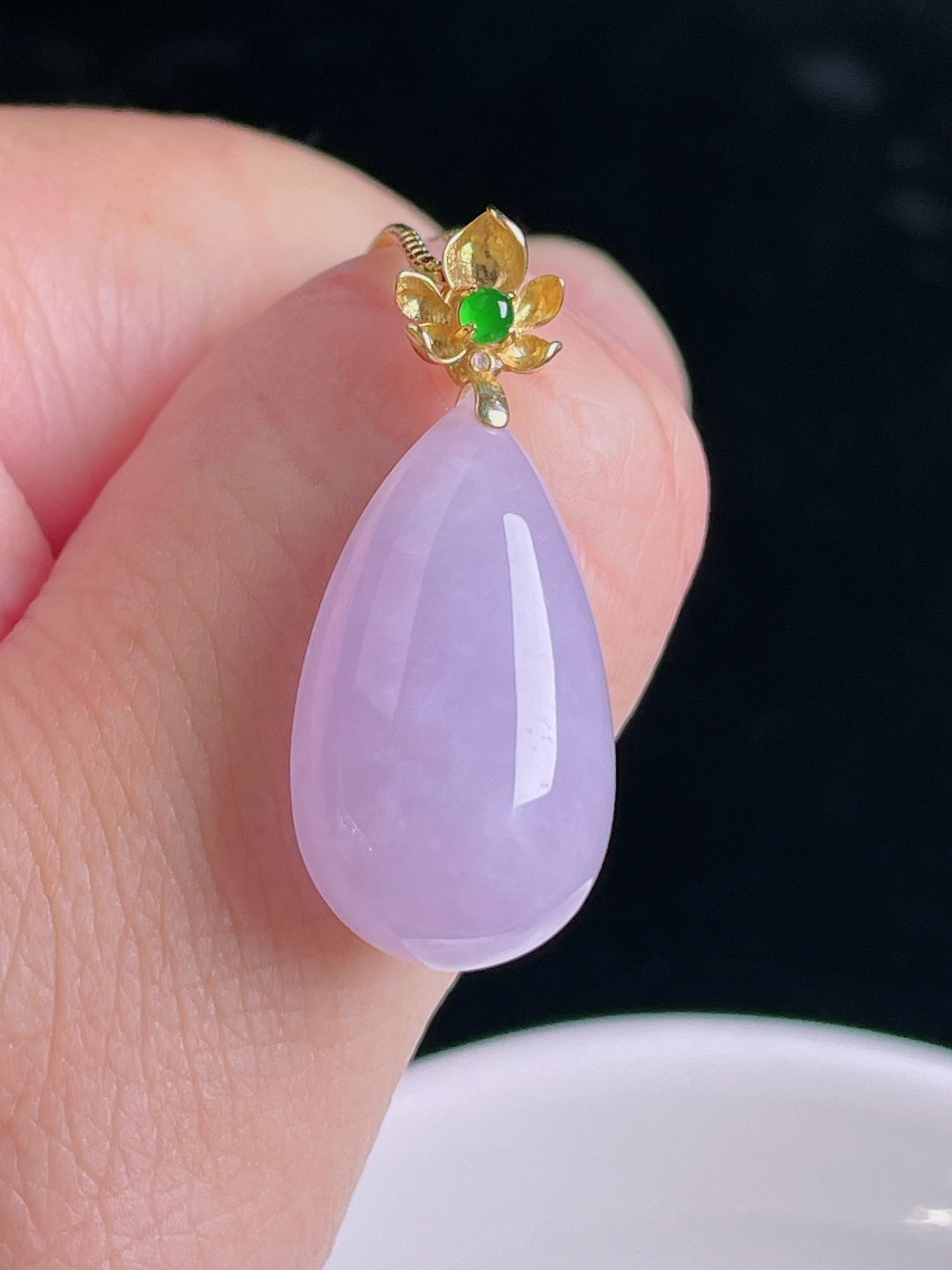 冰紫水滴，18k镶嵌，老种起光，细底通透，尺寸：29.2裸石23/13/7.5mm0910