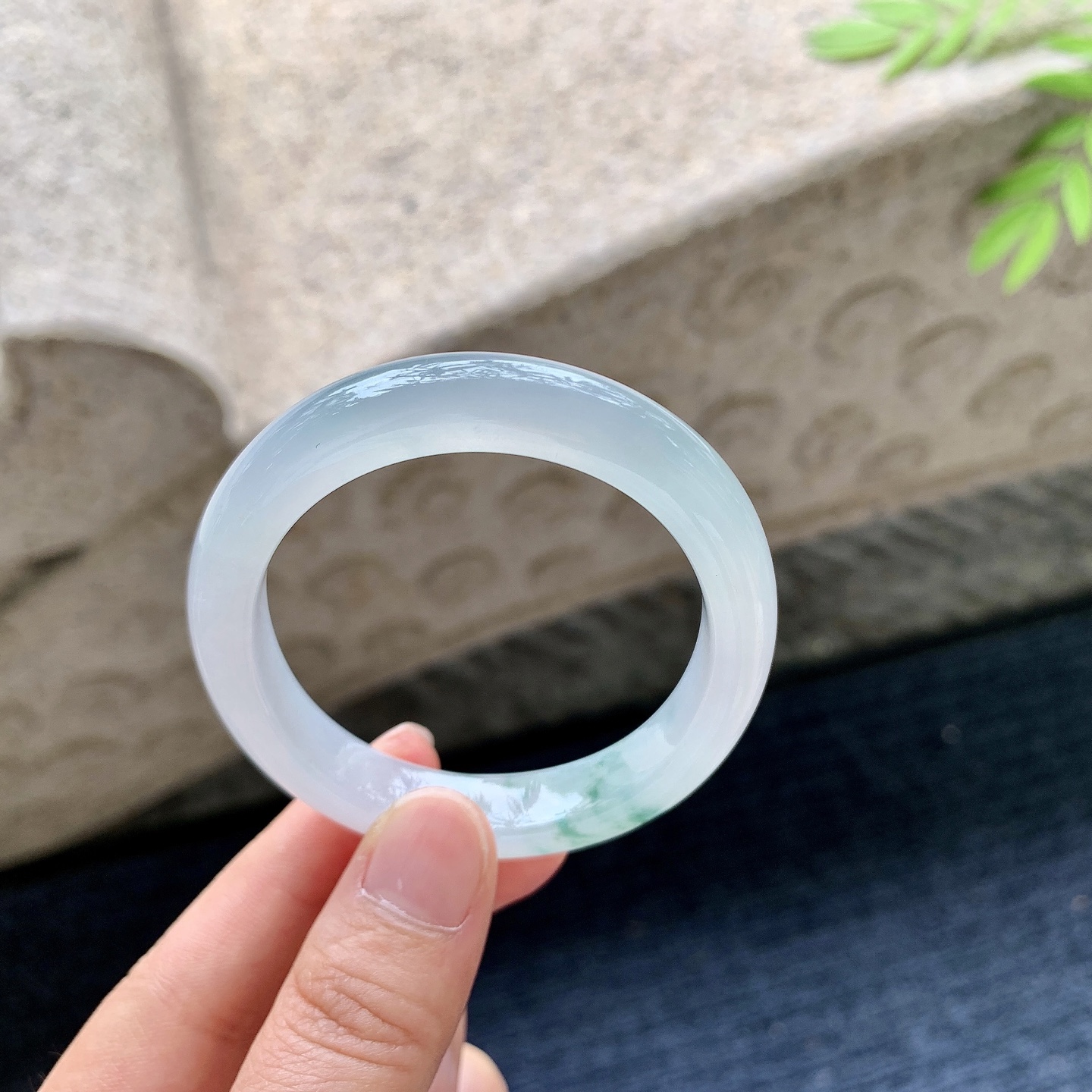 贵妃51 52，糯冰飘花，水润，种老，细腻，有纹线