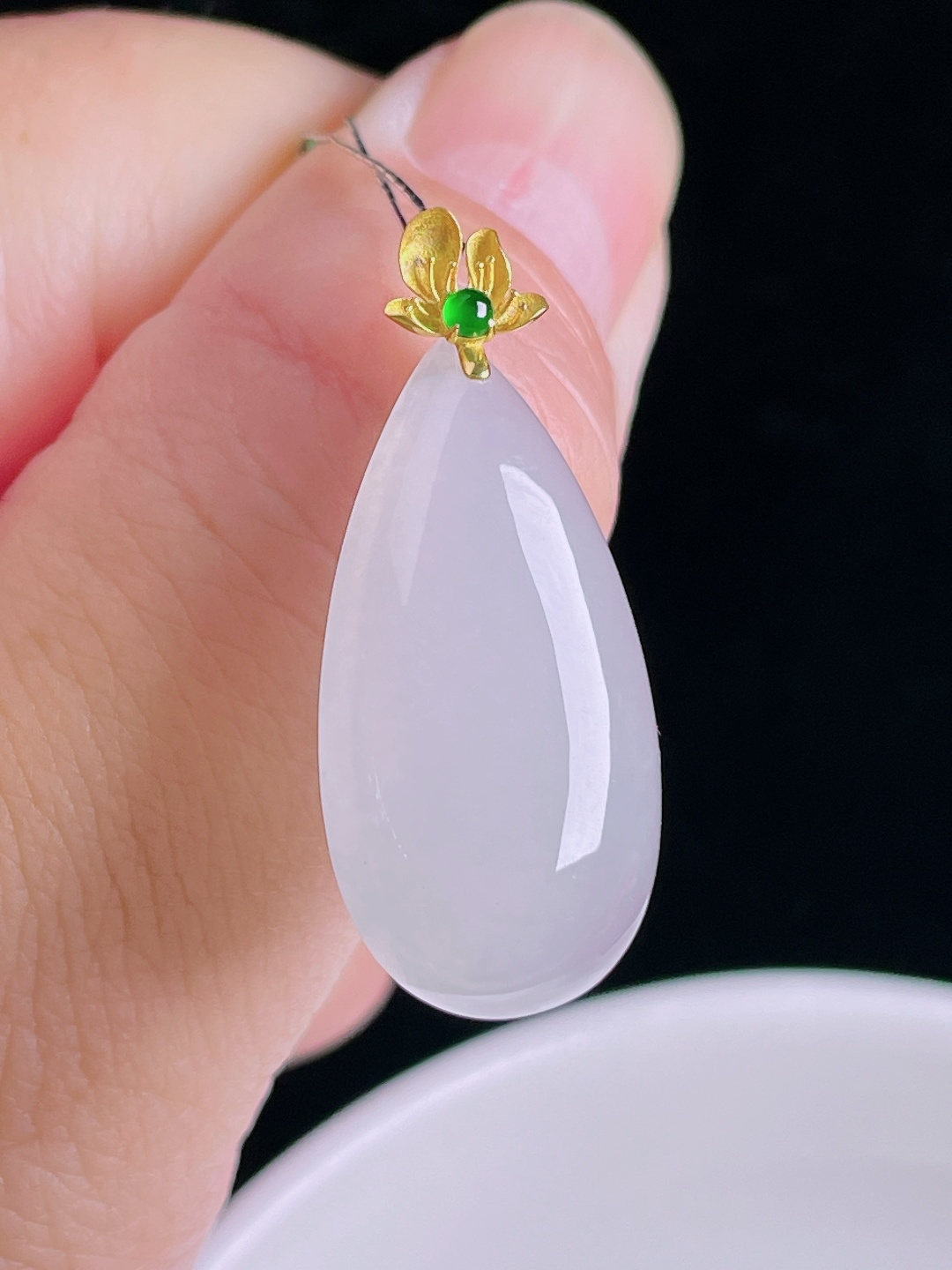 高冰水滴，18k镶嵌，老种起光，细底通透，尺寸：32.2裸石28/14/6.3mm0910