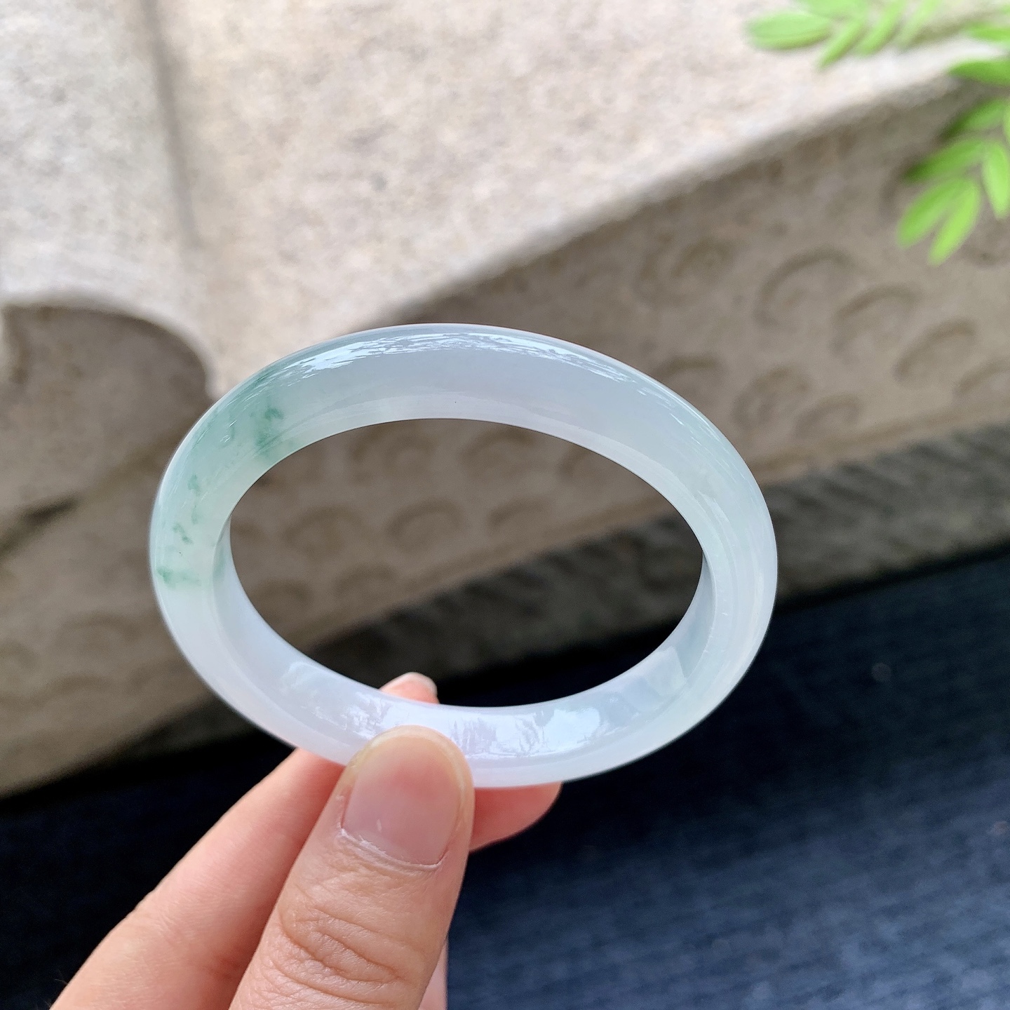 贵妃51 52，糯冰飘花，水润，种老，细腻，有纹线