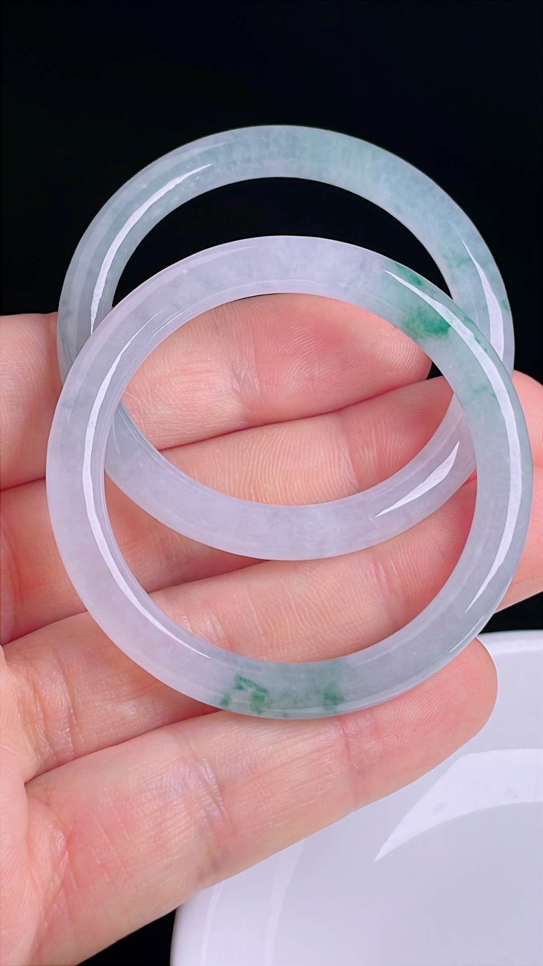 飘花平安环，老种起光，细底通透，尺寸：53.6/6内径41.6mm0910