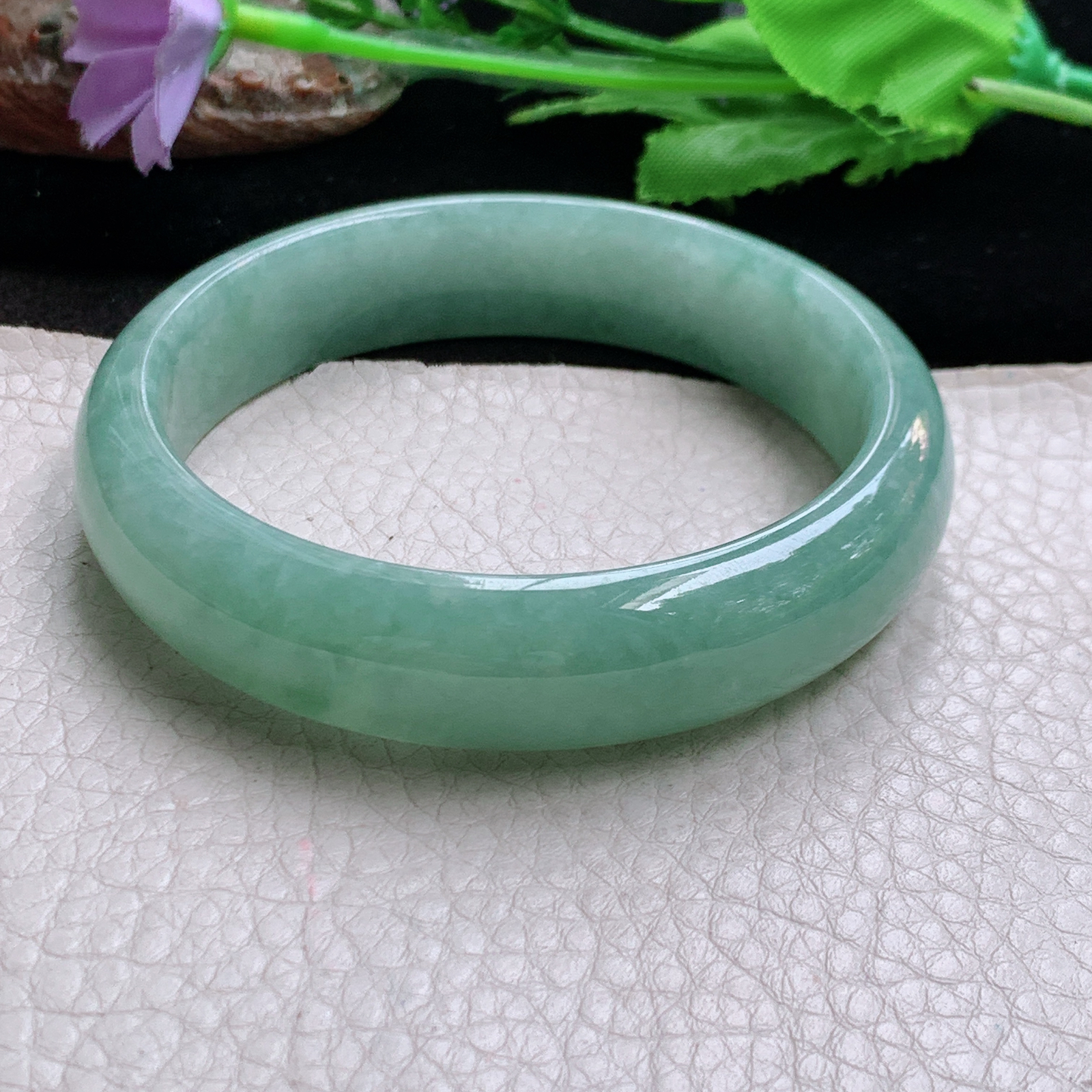 js大圈口61*15.3*7.8轮胎镯 缅甸翡翠a货高品质胶感满绿宽边玉手镯