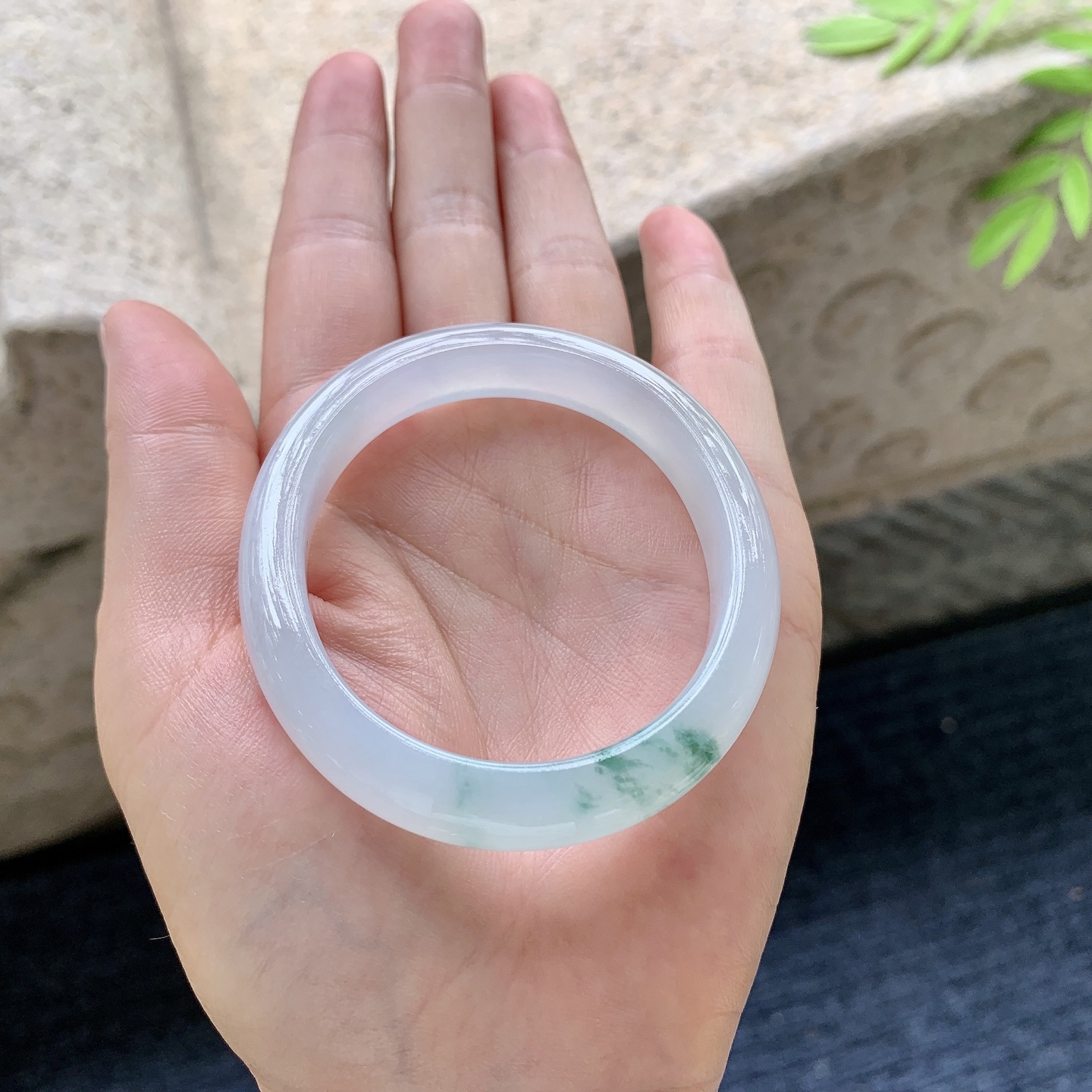 贵妃51 52，糯冰飘花，水润，种老，细腻，有纹线