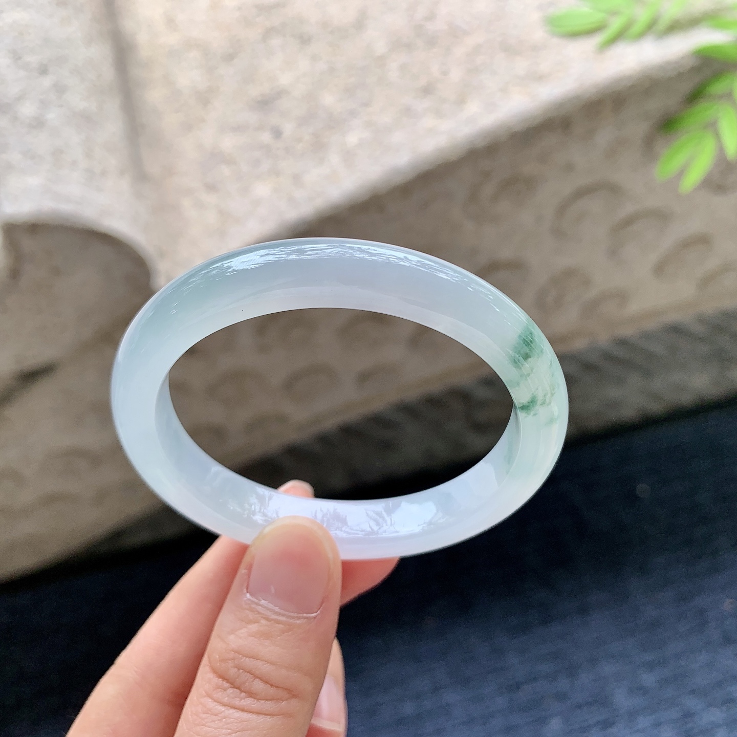 贵妃51 52，糯冰飘花，水润，种老，细腻，有纹线