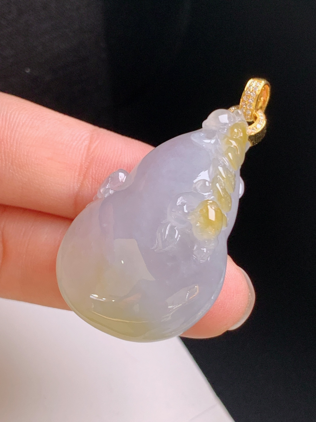 ️ 黄翡葫芦吊坠，水头莹润，俏色巧雕，福禄双全