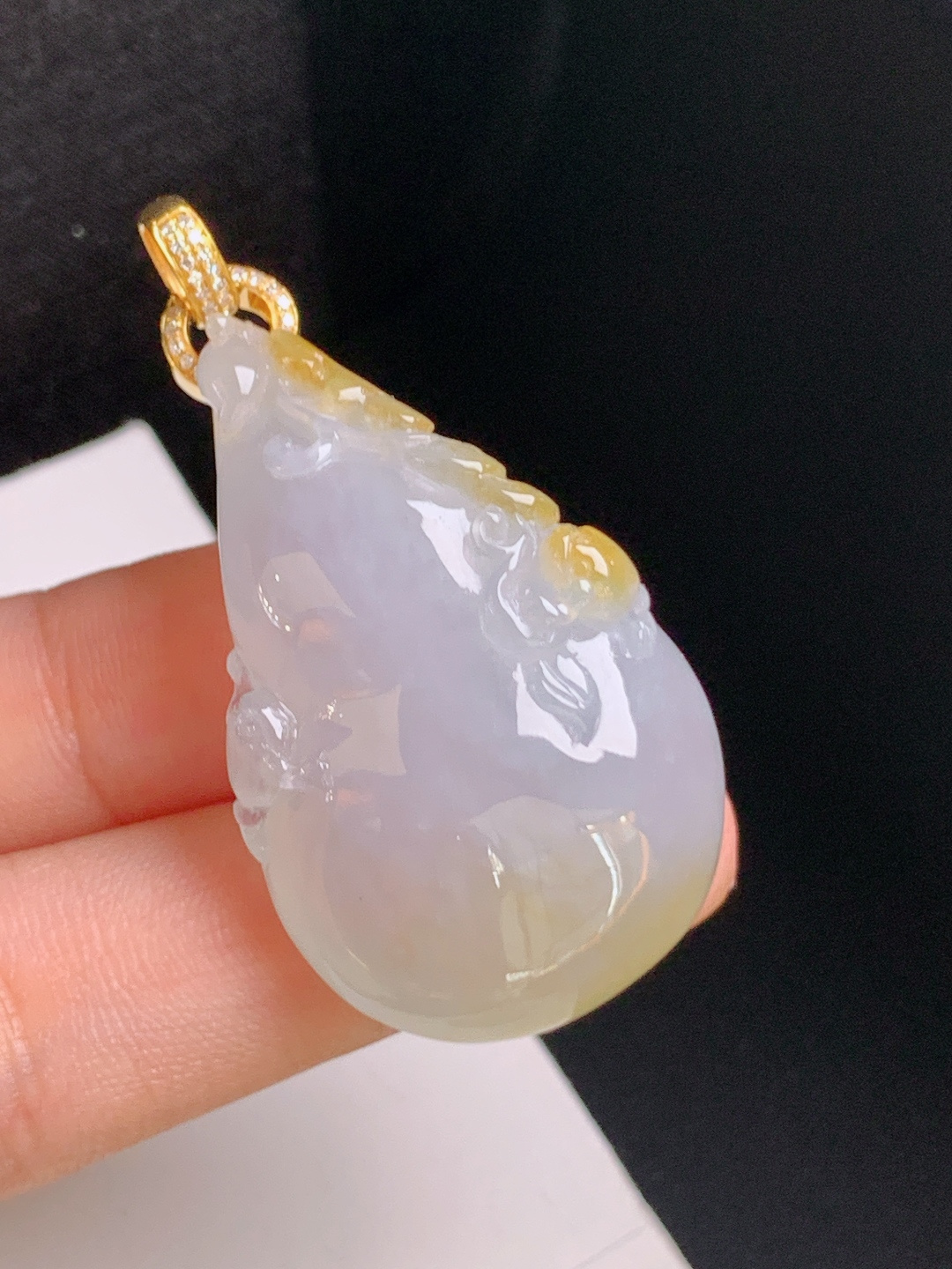 ️ 黄翡葫芦吊坠，水头莹润，俏色巧雕，福禄双全