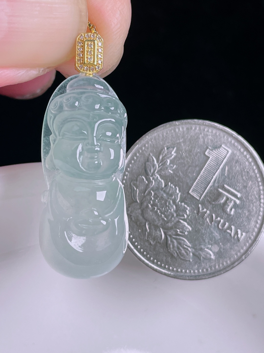 冰种宝宝佛，18k镶嵌，老种起光，细底通透，尺寸：34裸石28.6/12.4/8.3mm0911