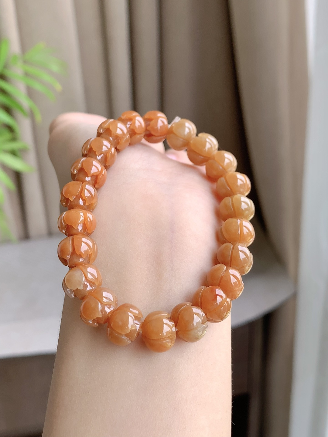冰红翡花朵手串 性比高