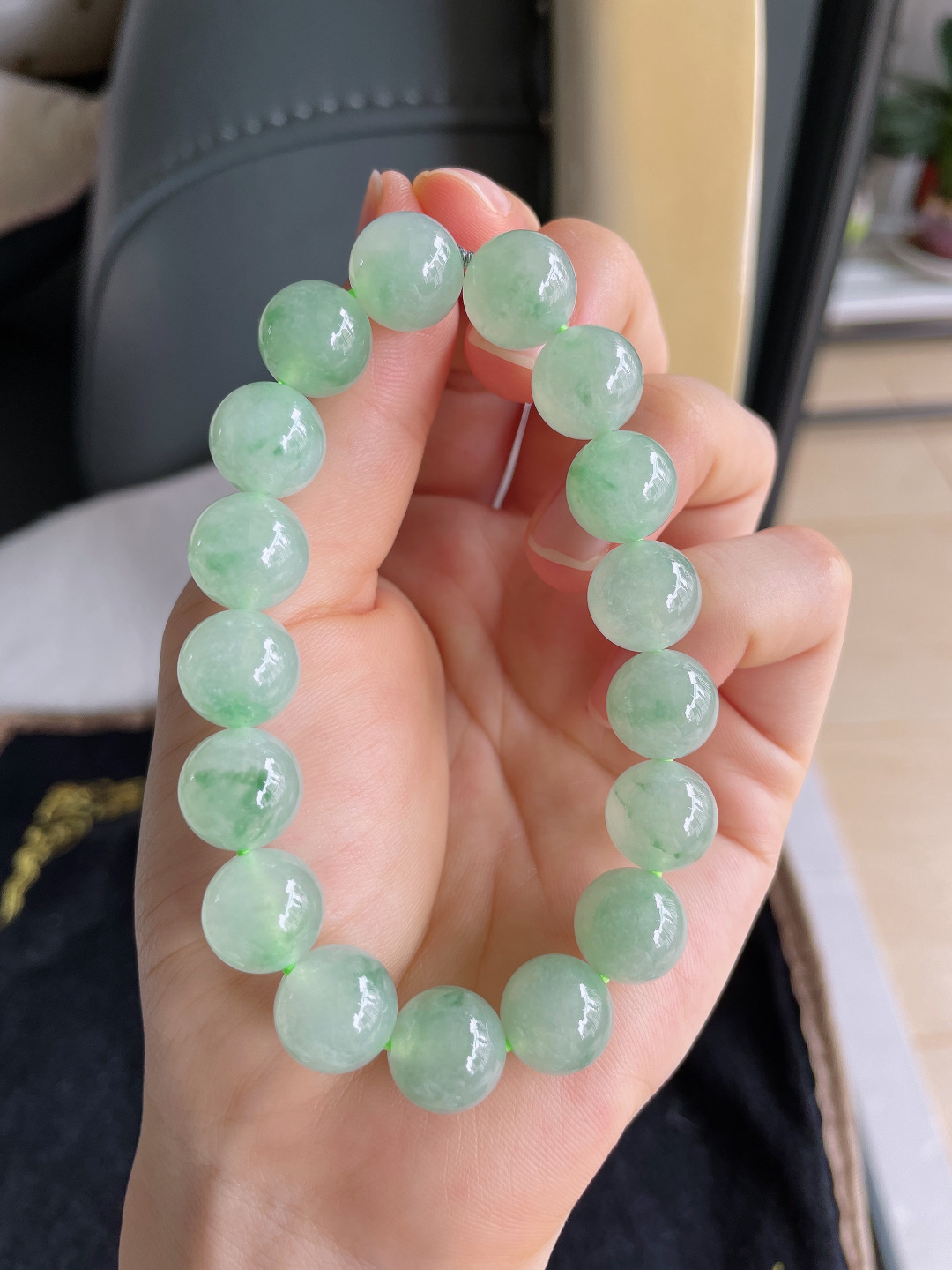 缅甸天然翡翠A货，冰飘花手链，尺寸：11.5mm。【编3172】