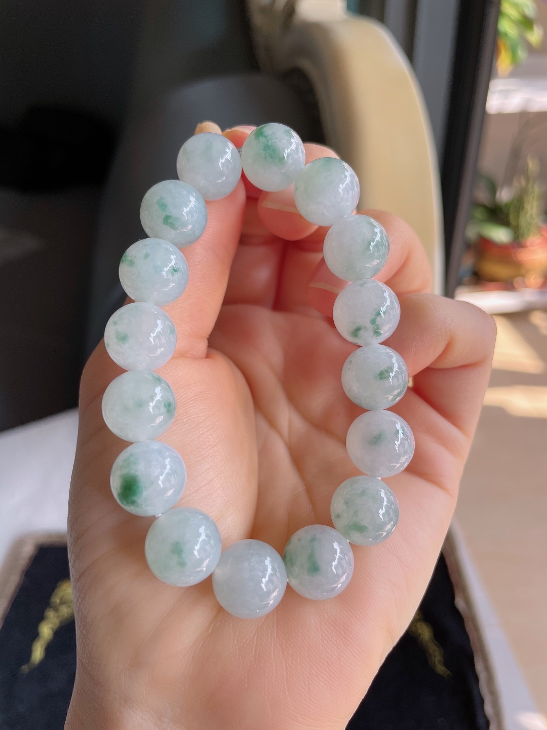 缅甸天然翡翠A货，冰飘花手链，尺寸：12mm。【编3737】