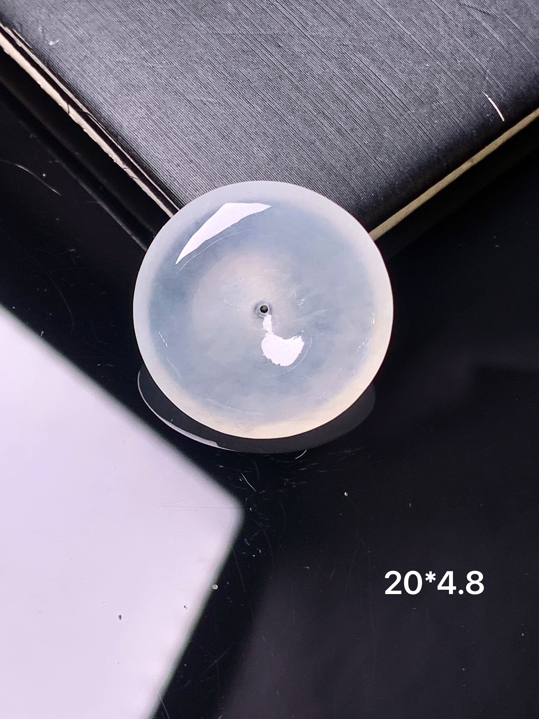 冰种平安扣吊坠 玉质细腻 色泽艳丽清新 水润亮眼 整体尺寸20*4.8 2x