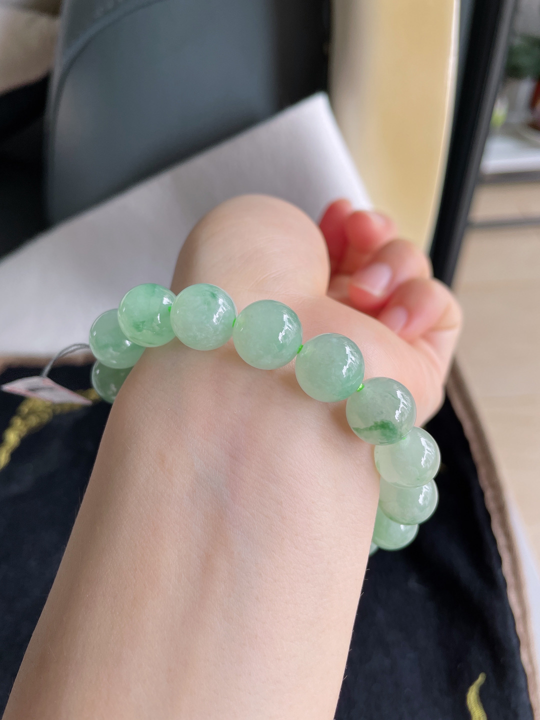 缅甸天然翡翠A货，冰飘花手链，尺寸：11.5mm。【编3172】