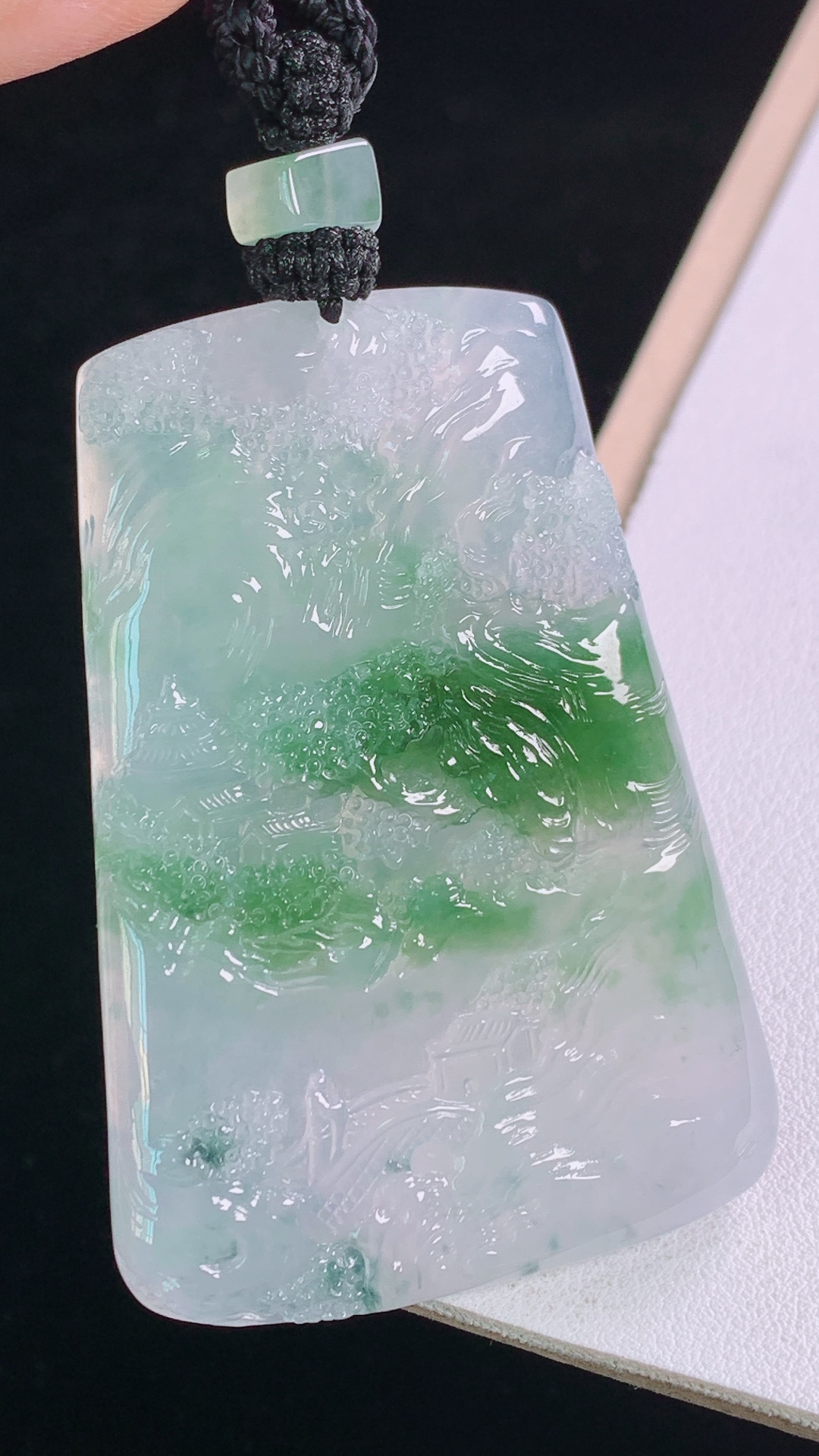 飘花山水牌，种老水足，底子细腻，无裂，尺寸:61.0-43.0-5.3mm 9