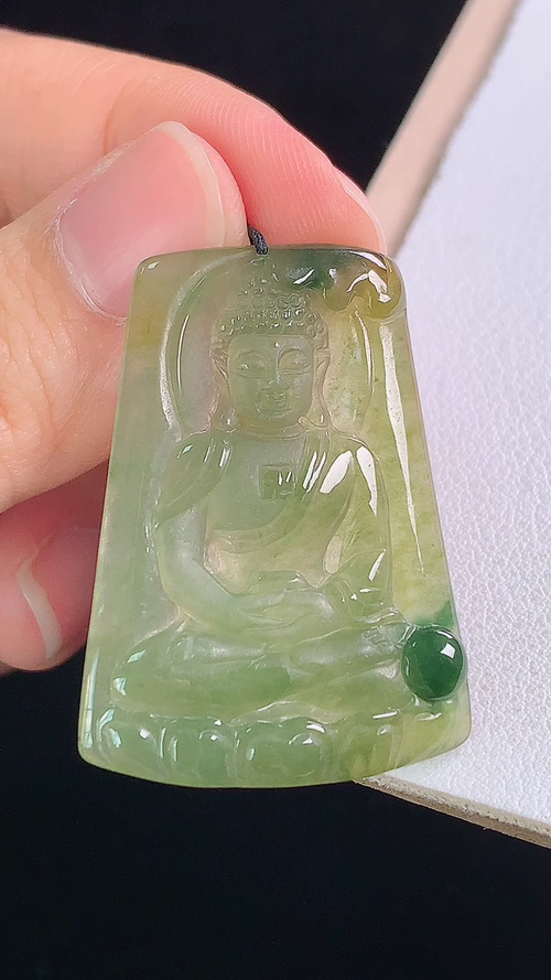 黄翡大日如来，无裂