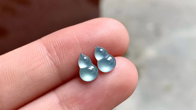 ️ 玻璃蓝钢葫芦一对 完整