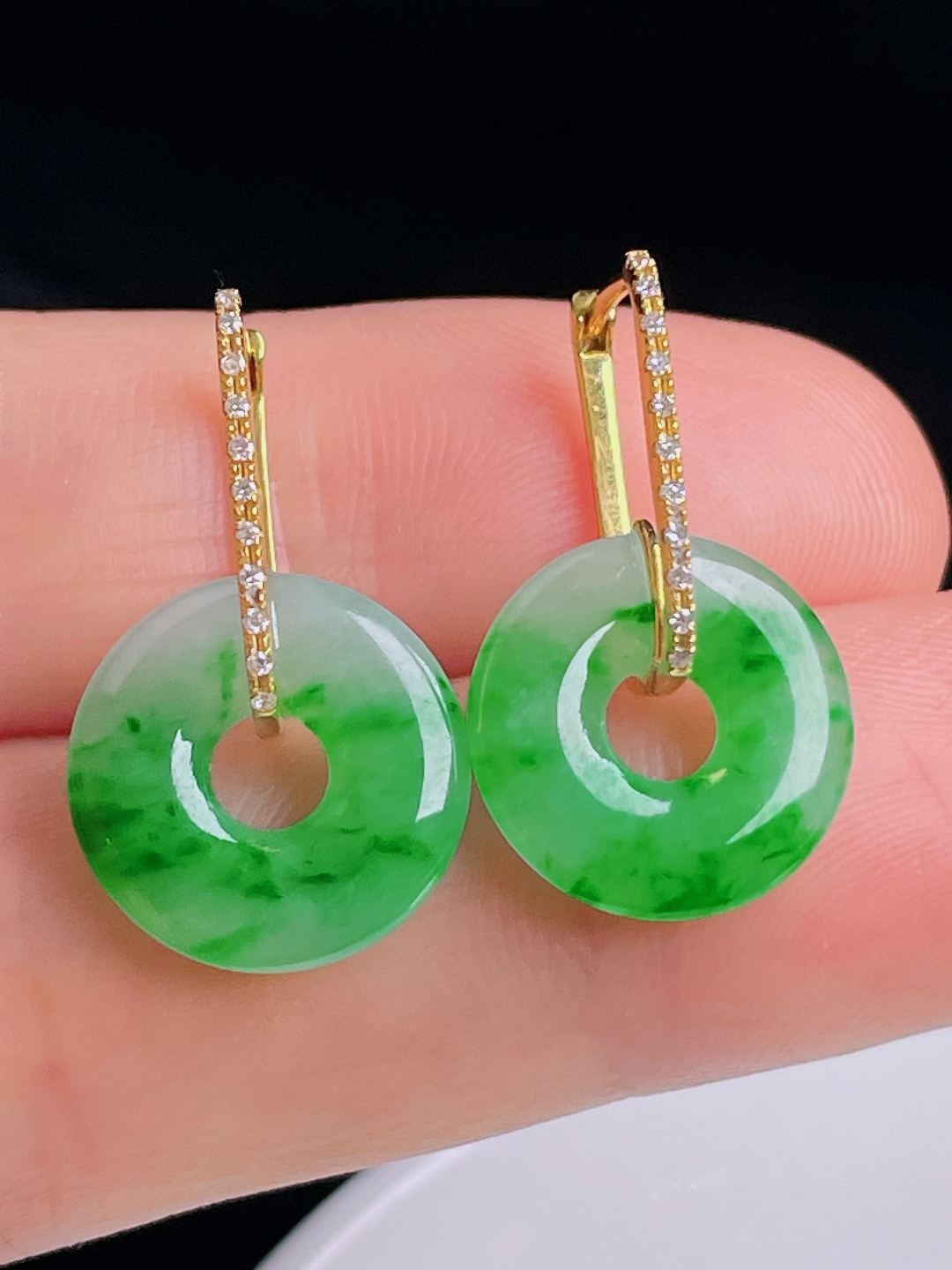 冰绿耳坠，18k镶嵌，老种起光，细底通透，尺寸：裸石13.8/2.7mm0911
