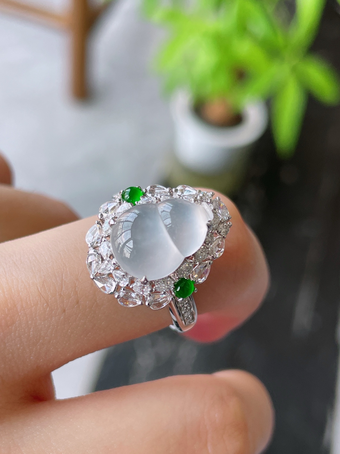 18k金豪镶玻璃冰炸光葫芦戒指整体18-15mm裸石12-8.6-3mmS16