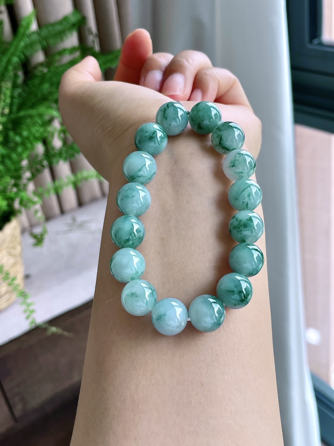 【珠子】冰飘花手串圆珠珠子手串【说明】性比高【尺寸】12.9mm【重量】57克