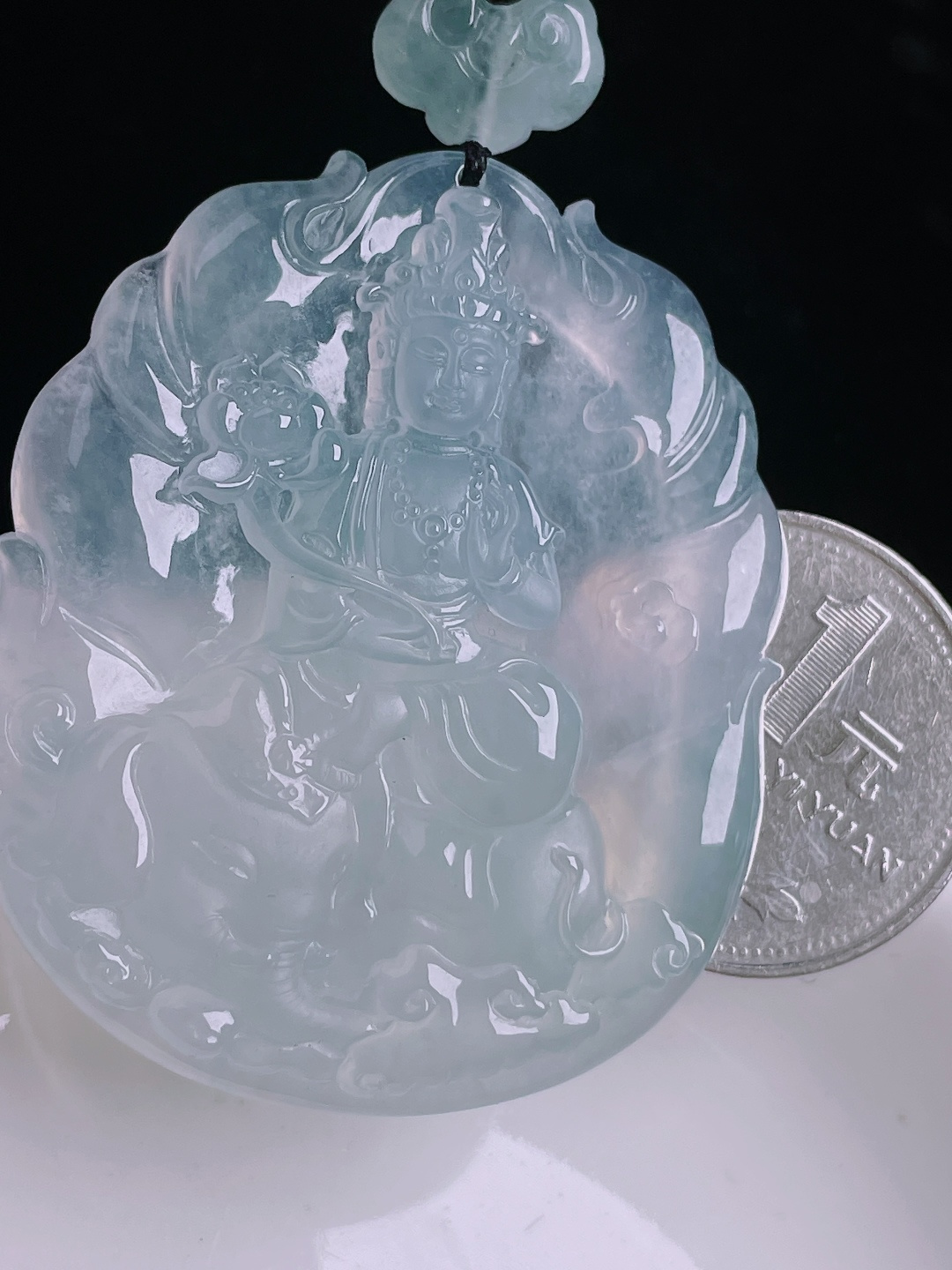 扳指普贤菩萨，老种起光，细底通透，尺寸：48.8/41.4/6.6mm0911