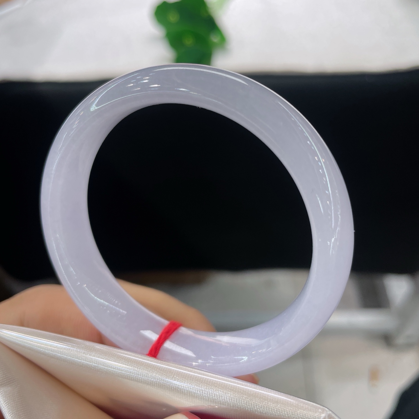 天然翡翠手镯 圈口50.6/12/6.8，冰紫正圈带镯心，50/51可戴，紫玉如烟，腕揽春霞，无裂