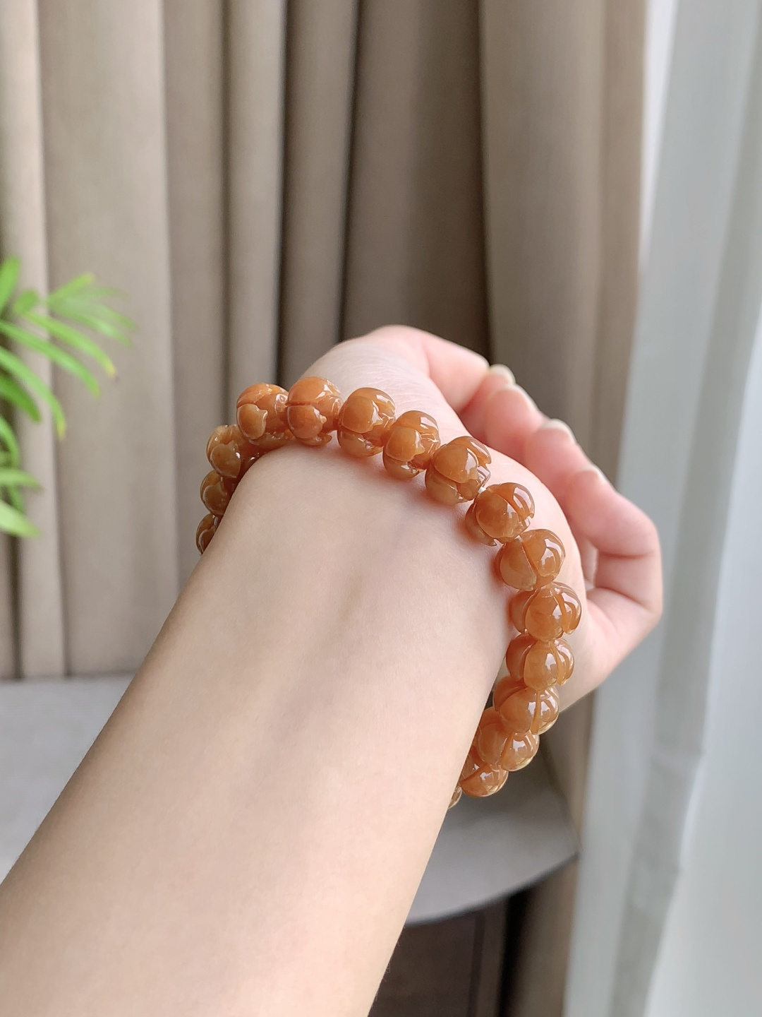 冰红翡花朵手串 性比高