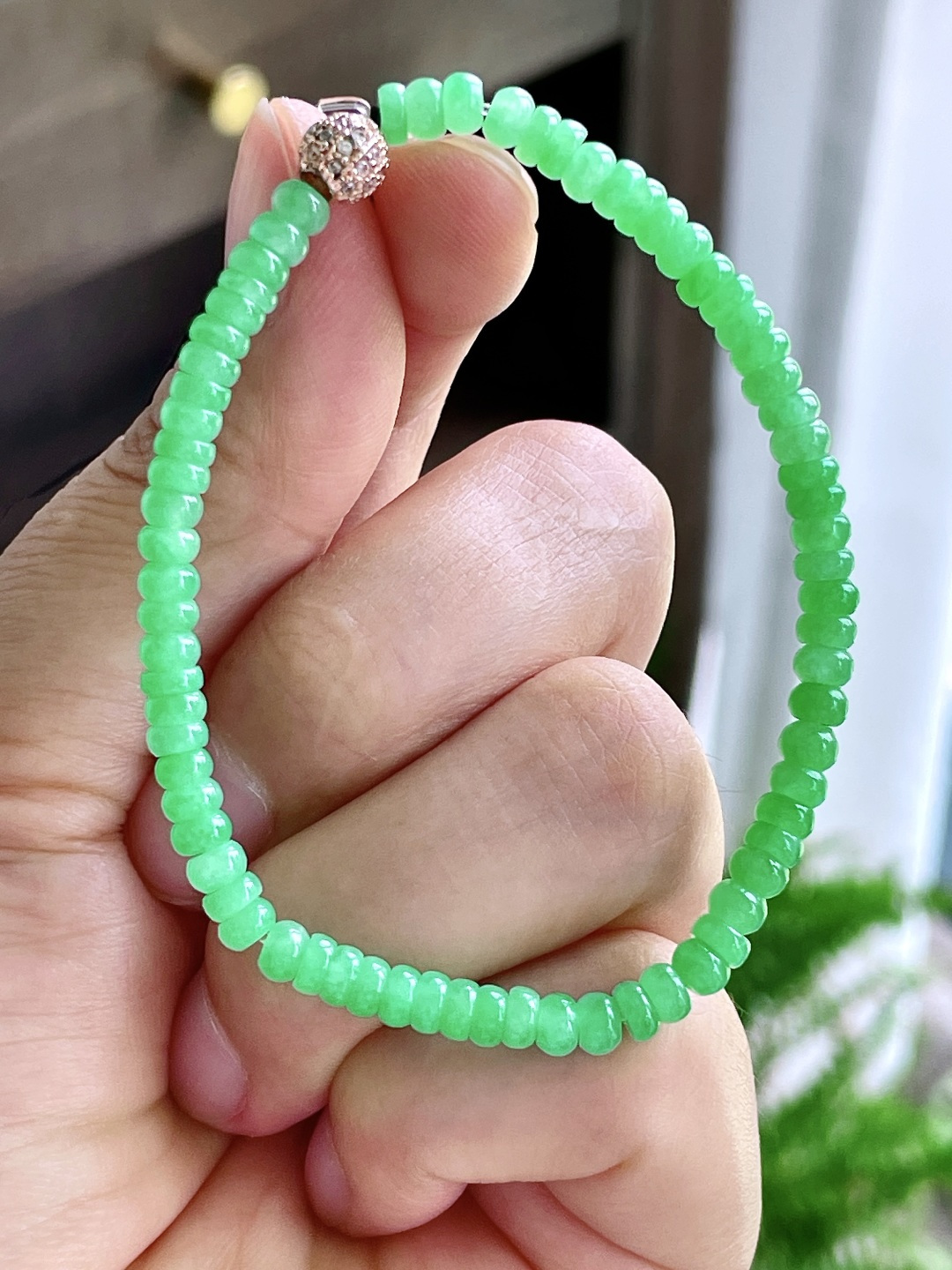 【珠子】冰阳绿手串算盘珠珠子手串【说明】性比高【尺寸】4.2-1.7mm【重量】7克