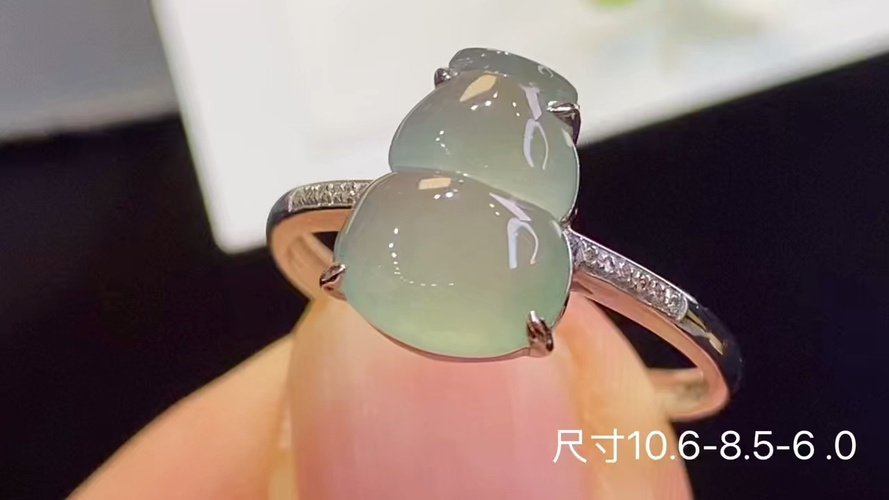 18k金+钻葫芦戒指，无裂，10.6-8.5-6