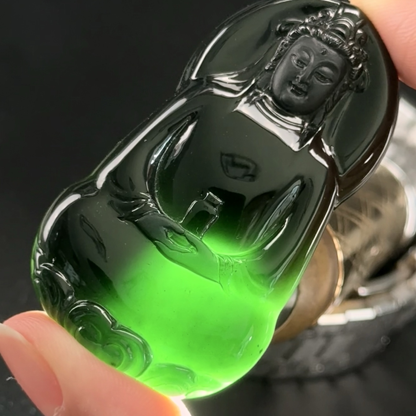 ️ 精品墨翠立体素衣观音 种好色正 黑度极好 打灯通透 油性十足，51.5-33.1-1