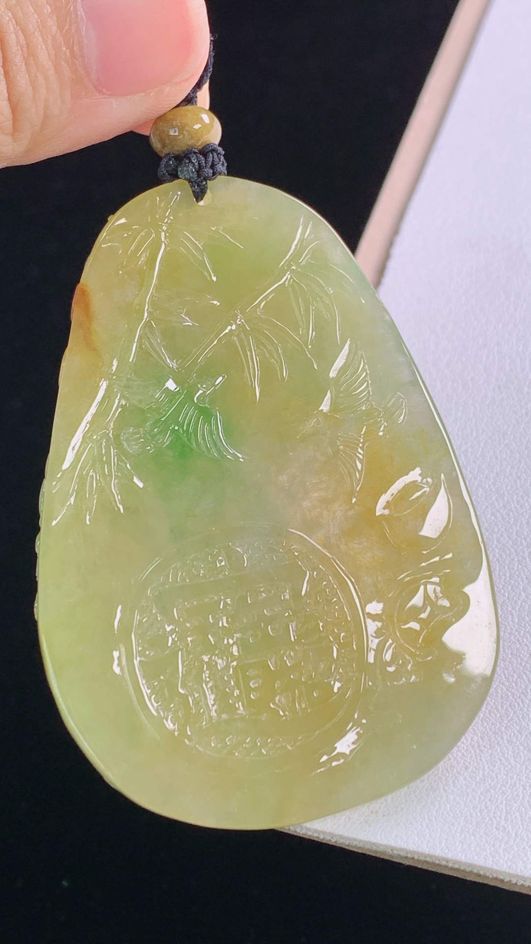 ️黄加绿黄财神 色彩丰富，种老起胶，无裂 尺寸:64.9-45.5-9.3mm 10
