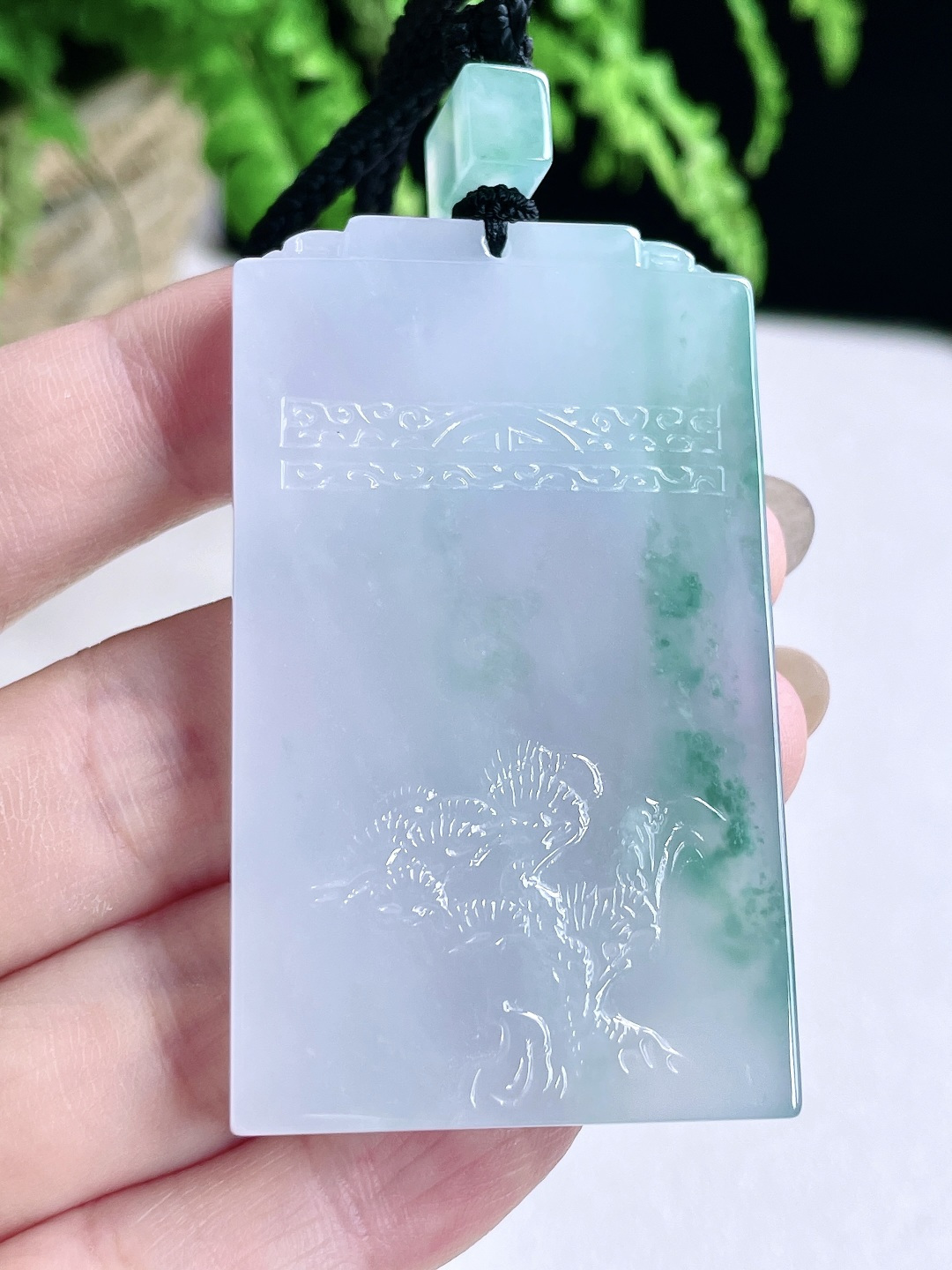 【裸石】冰飘花仿古牌大无事牌吊坠【说明】缅甸 无裂 性比高【尺寸】60.6-36-5.6【重量】43.8克