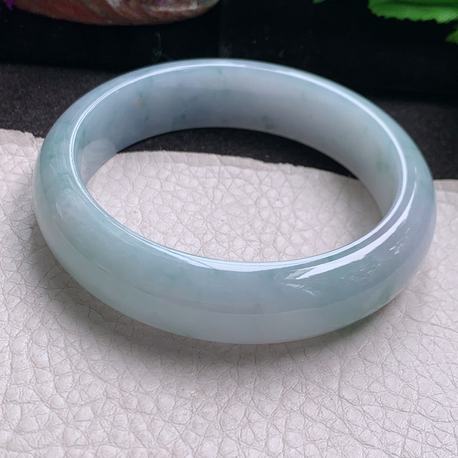 jx自然光59*15.5*8.3轮胎镯 缅甸翡翠a货玉手镯精美飘花宽边玉手环