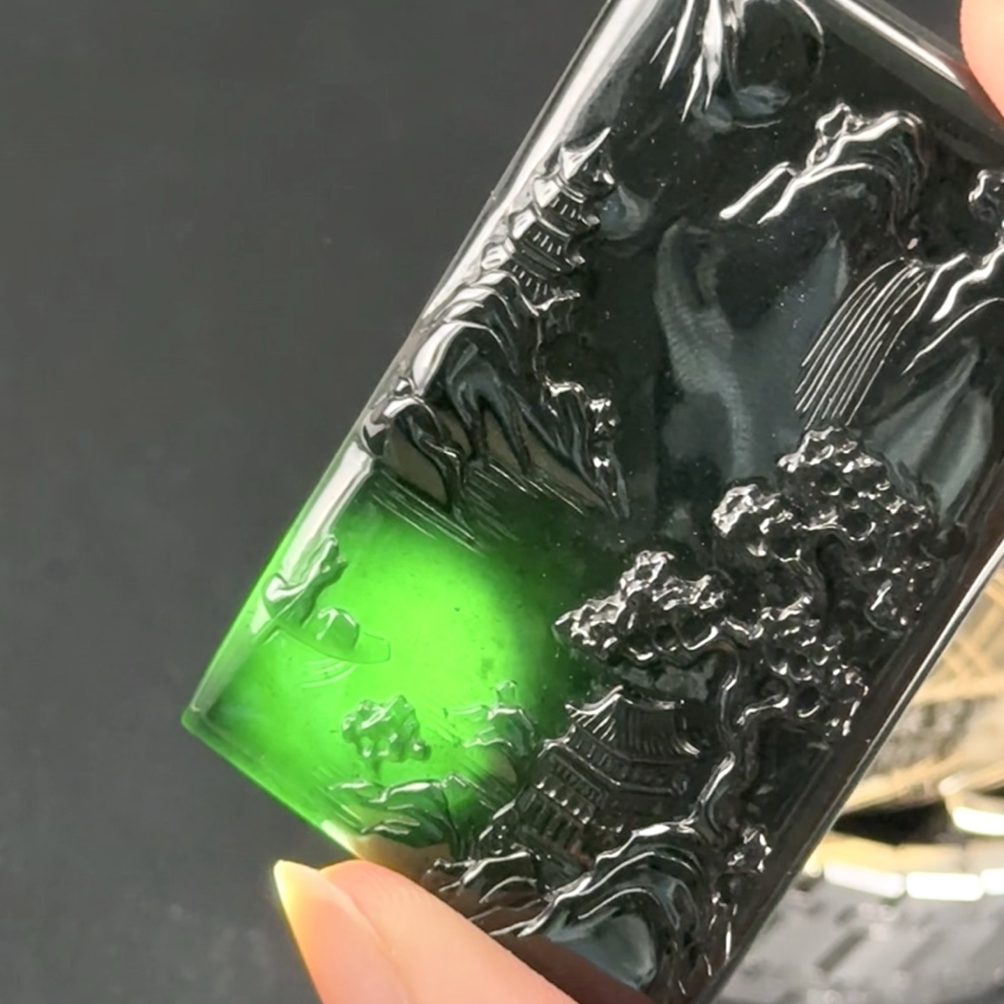 ️ 精品墨翠山水牌 种好色正 黑度极好 打灯通透 油性十足，54.1-33.6-6.1