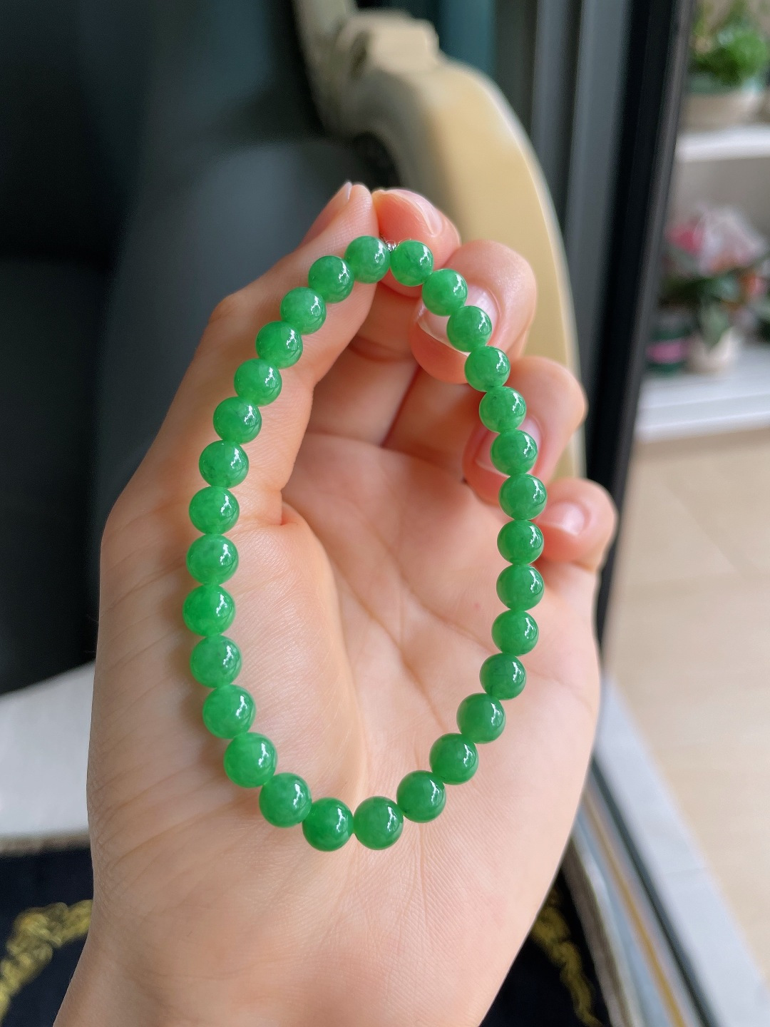 缅甸天然翡翠A货，冰满绿手链，尺寸：6mm。【编4554】