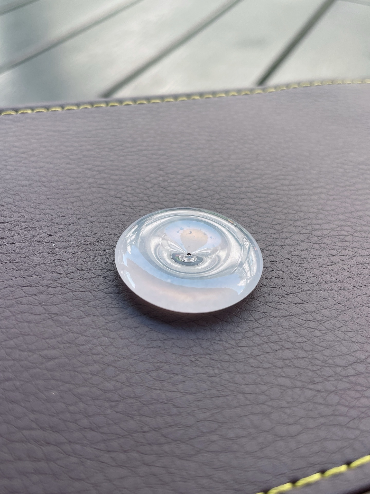天然翡翠冰润平安扣挂件，冰种，玉质细腻，莹润迷人，无裂