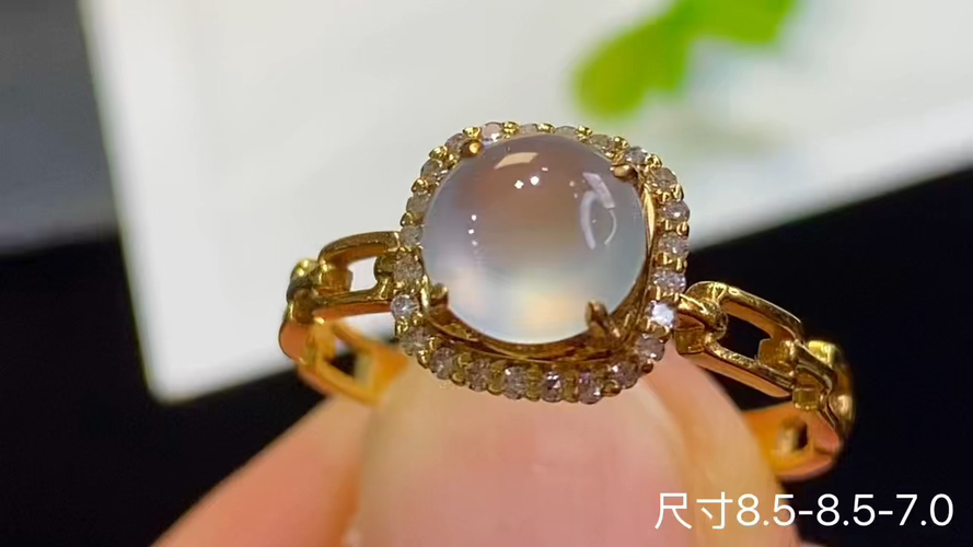 ️ 18k金+钻玻璃种蛋面戒指，无裂，8.5-8.5-7.0