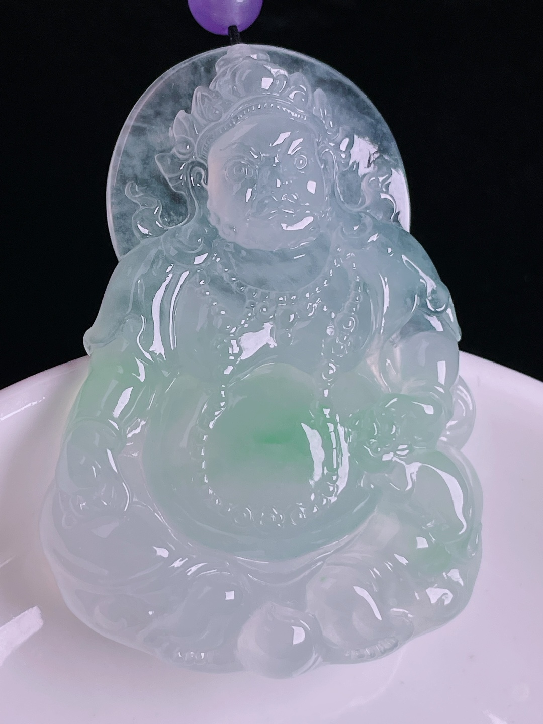 冰绿观音，老种起光，细底通透，尺寸：52.7/37.6/7mm0912