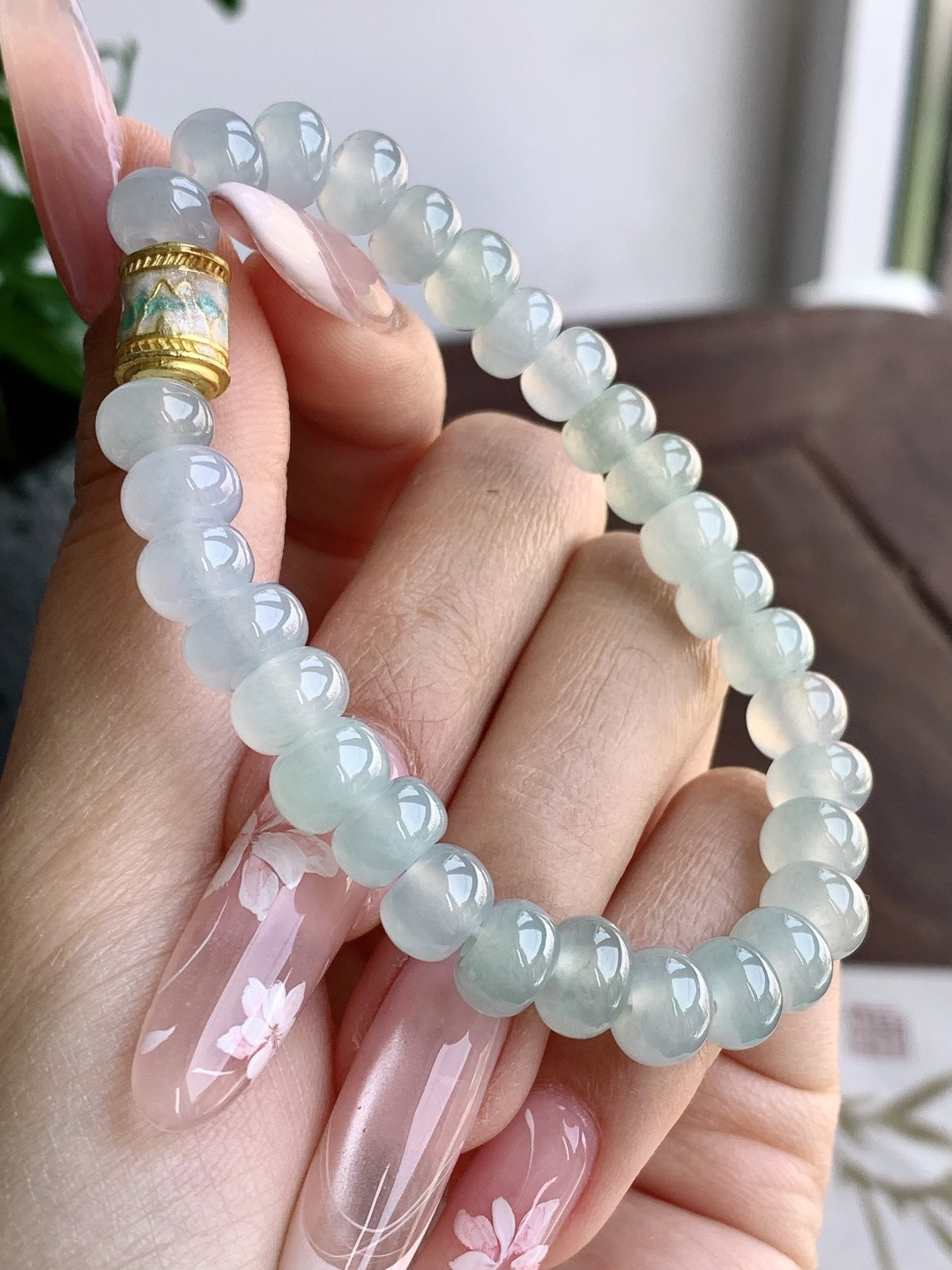 【珠子】🫧冰晴水手串算盘珠手串 【说明】缅甸 性比高 【尺寸】8.8-5.5mm 【重量】24.4克
