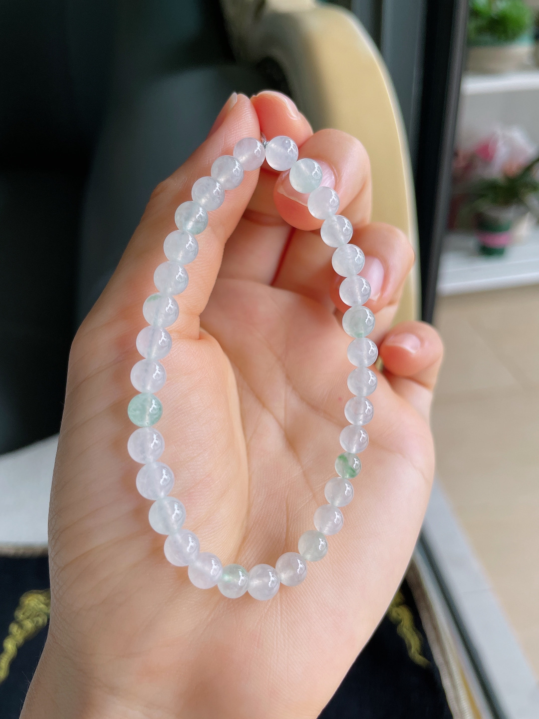 缅甸天然翡翠A货，白冰手串。尺寸：6mm。【编2292】