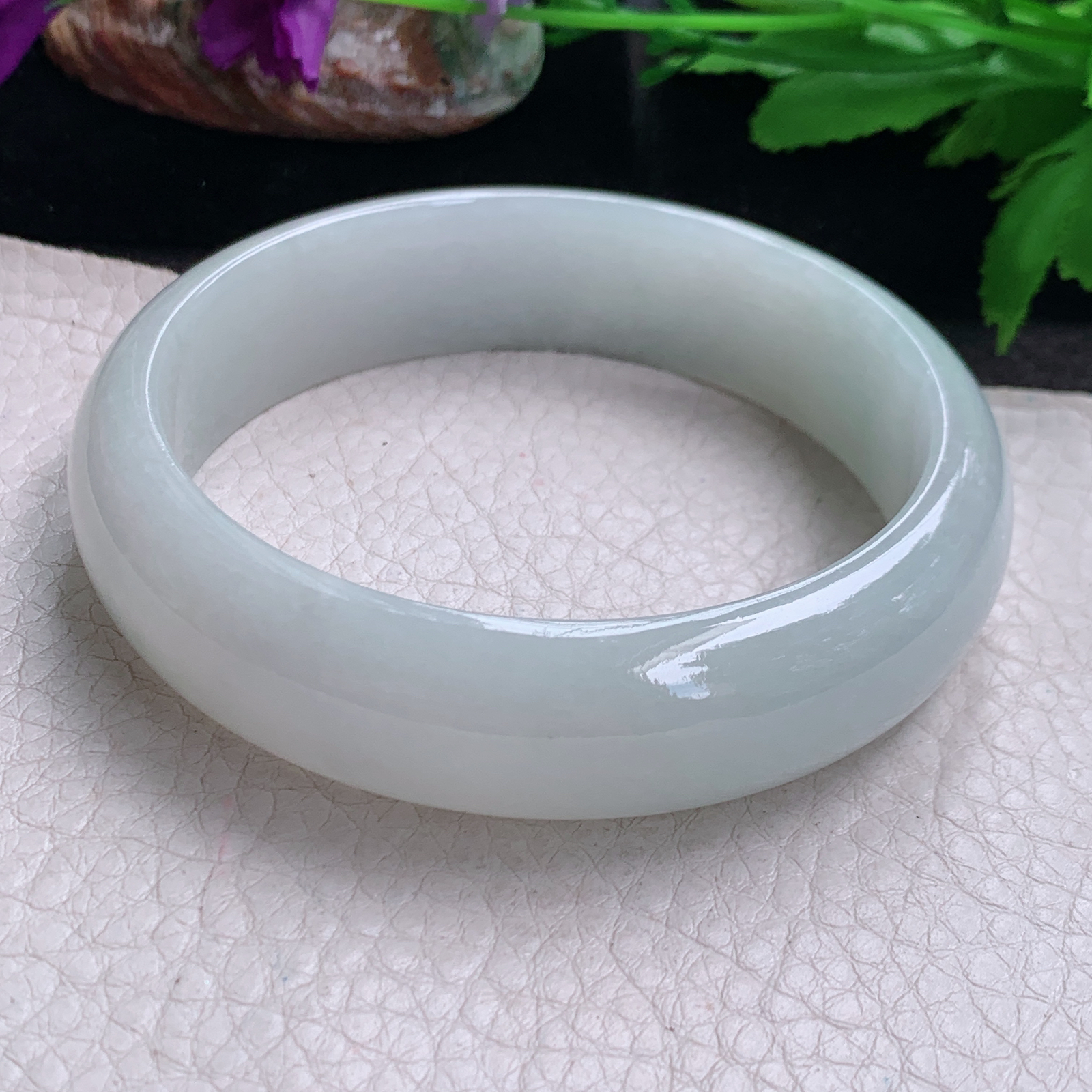 ll大圈口62.5*17.3*8.5轮胎镯 缅甸翡翠a货玉手镯精美白月光大气宽边玉手环
