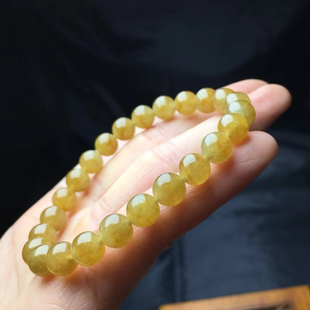 ️ 黄翡手链，卡7.9～7.7mm，24颗，种好，玉质细腻，均匀，色浓，颗颗精选
