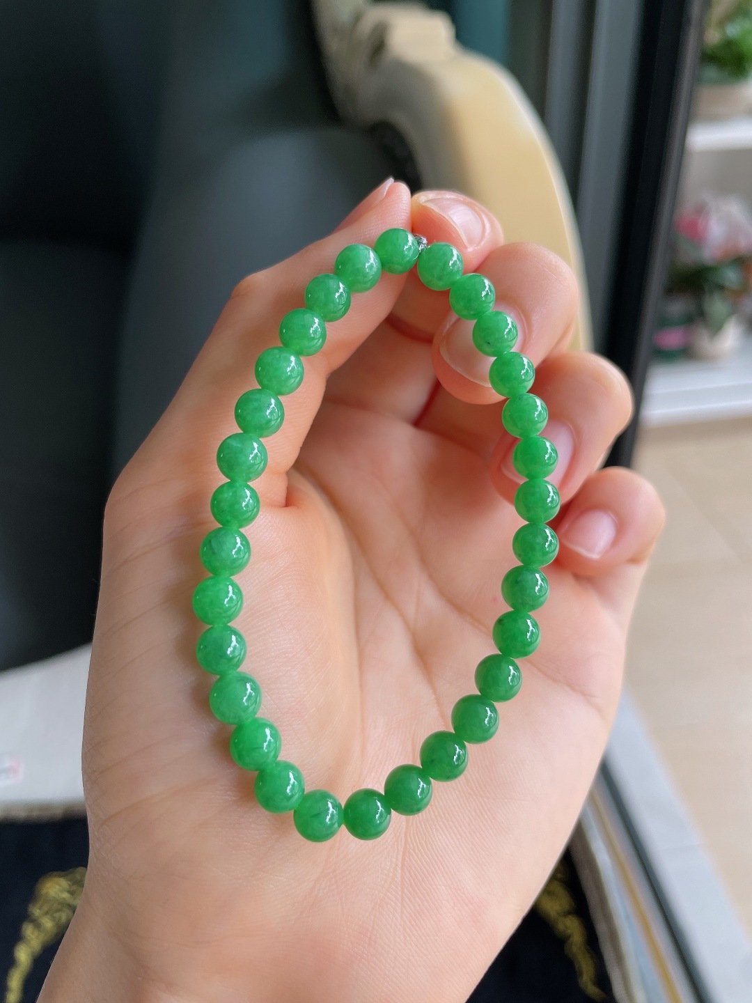 缅甸天然翡翠A货，冰满绿手链，尺寸：6mm。【编4554】