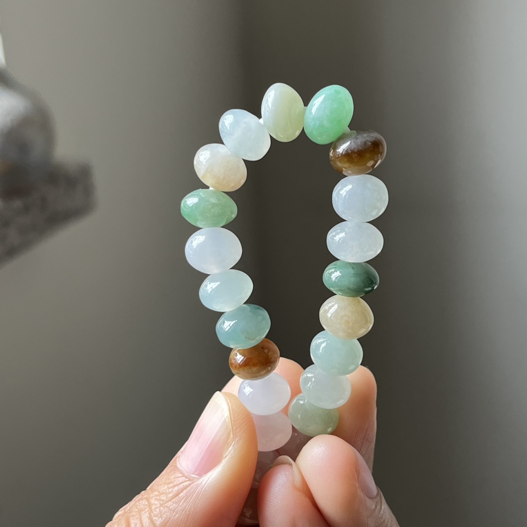 2号，冰种三彩鼓珠，算盘珠手链，种水好，冰透，尺寸9.1×7.3