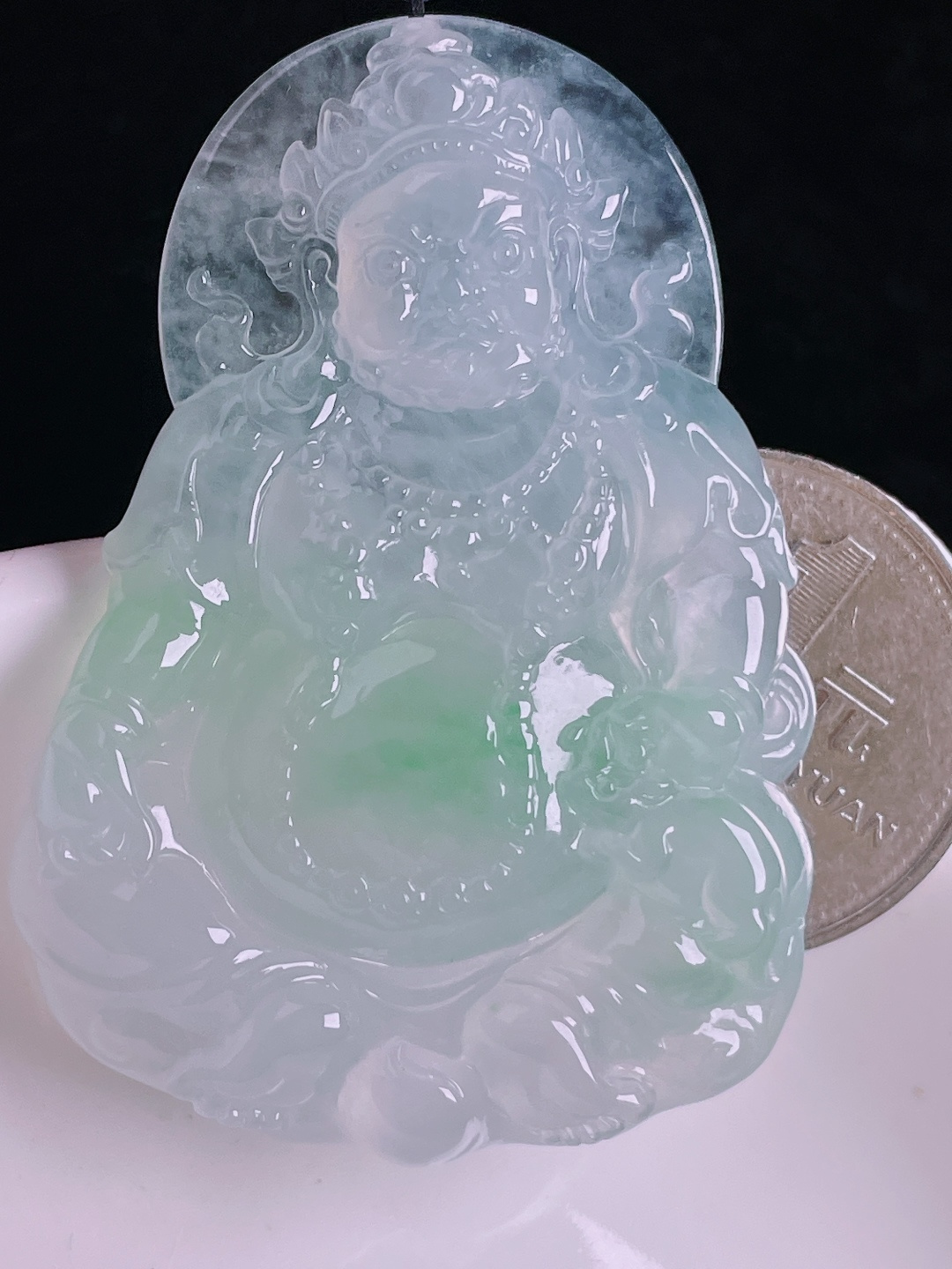 冰绿观音，老种起光，细底通透，尺寸：52.7/37.6/7mm0912