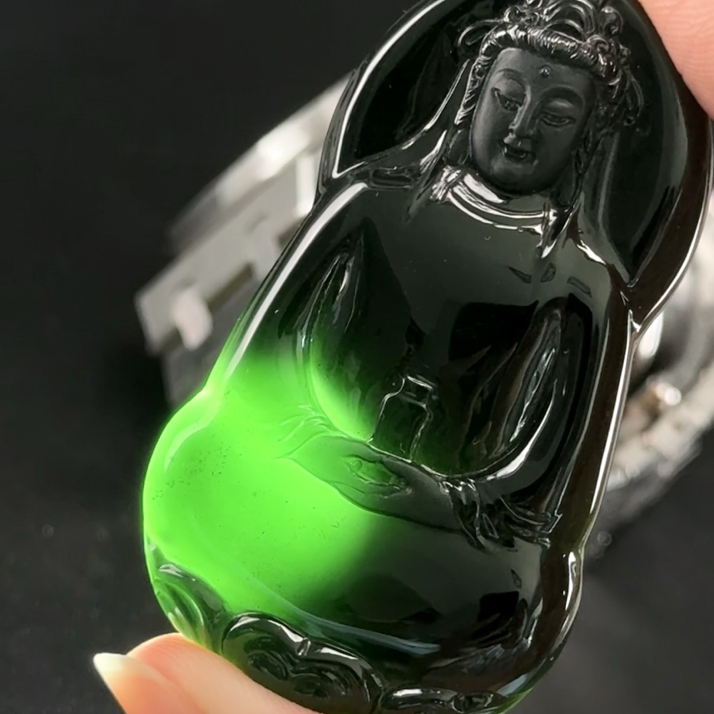 ️ 精品墨翠立体素衣观音 种好色正 黑度极好 打灯通透 油性十足，51.5-33.1-1