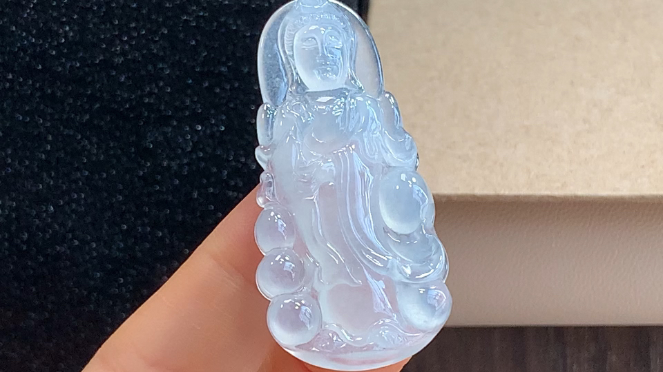 ️ 站观音，无裂，尺寸48.0-22.7-5.6mm，包A附证书