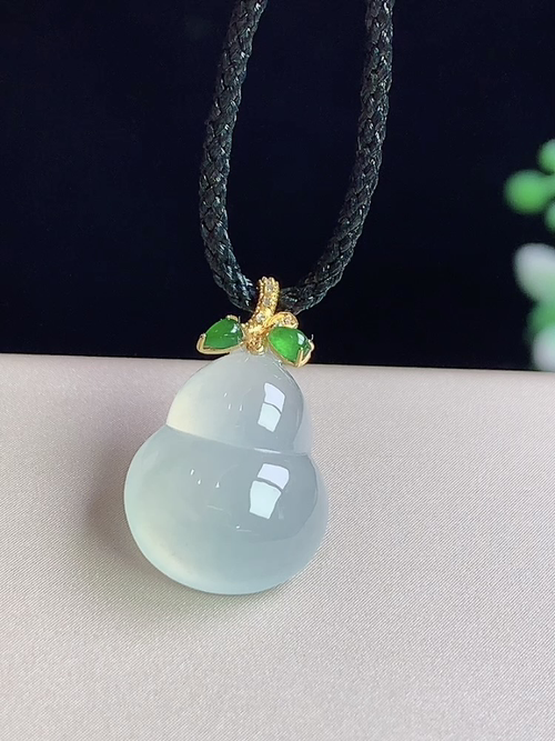 18k金镶冰种葫芦，无裂，尺寸15-11.9-5.8mm，j12hay