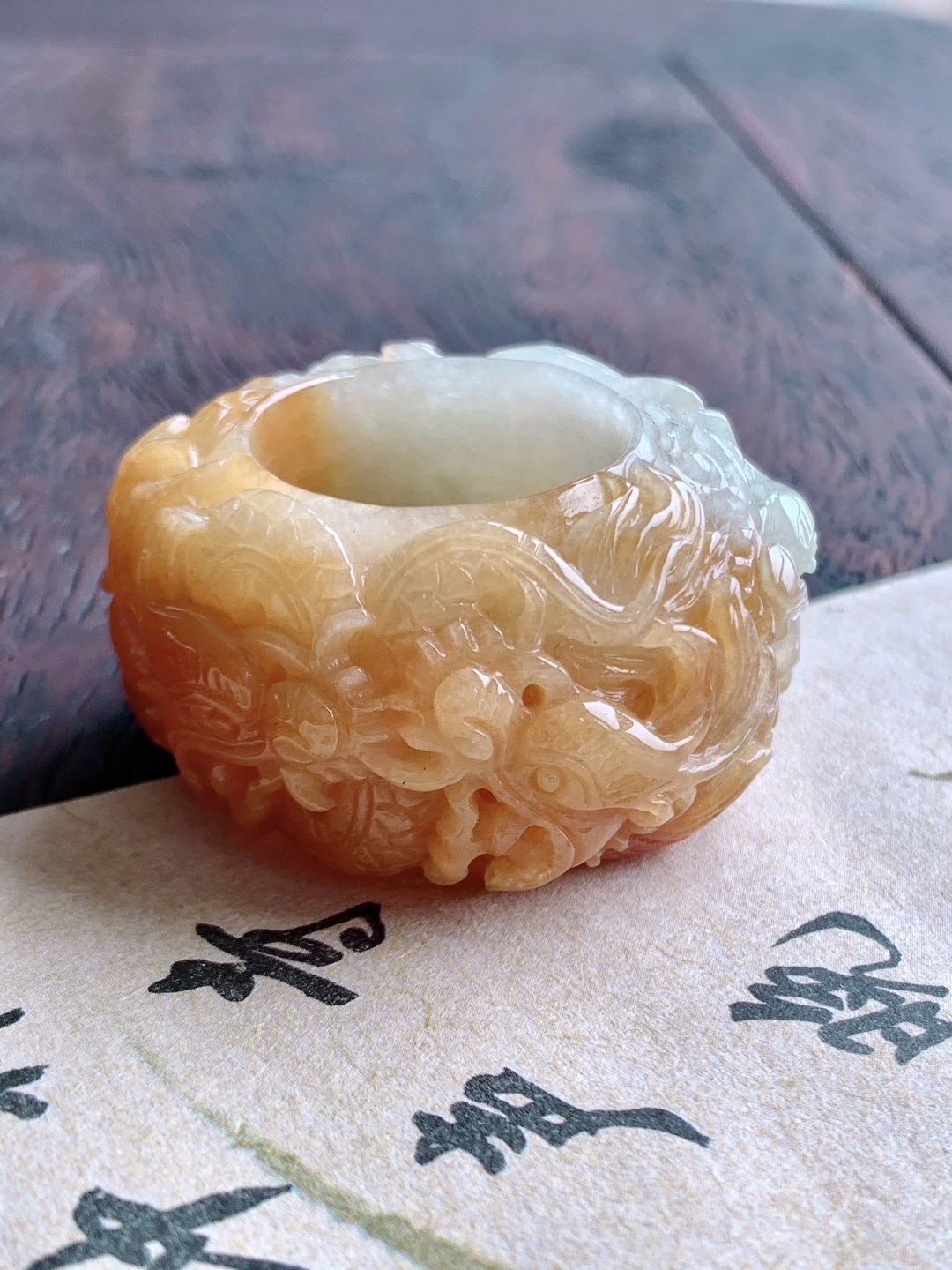 【裸石】🫧飘红翡生肖龙戒圈扳指 【说明】缅甸 性比高 超厚 【尺寸】22-10 【圈口】29号 【重量】50.6克