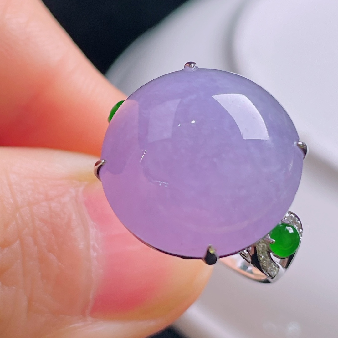 ️戒指，18k镶嵌，老种起光，细底通透，尺寸：16.7/16.5/7.2mm0912