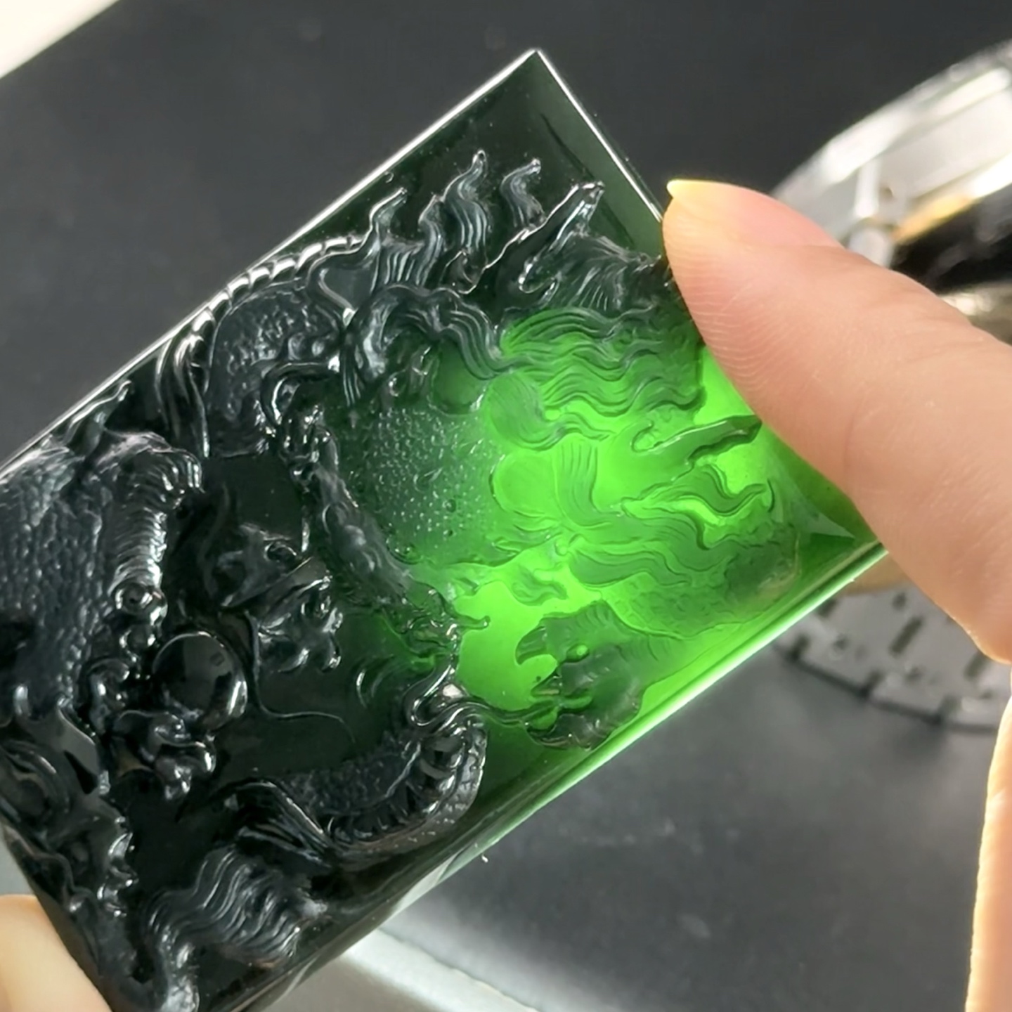 ️ 墨翠龙牌 种好色正 黑度极好 打灯通透 油性十足，61.2-40.7-8.1